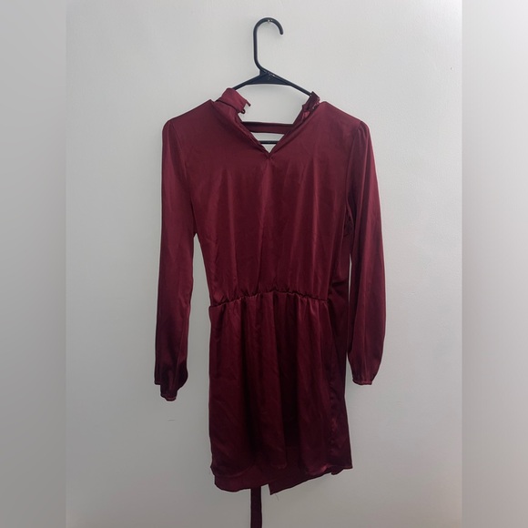Fashion Nova satin tie mini dress burgundy, size small. Worn once - Picture 3 of 3